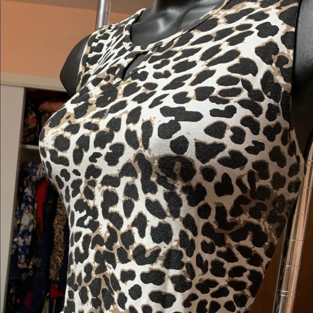 Animal printed top - Picture 3 of 4